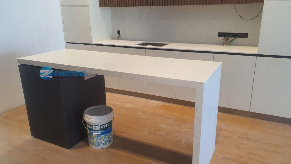 Zenstone White Planet (8)