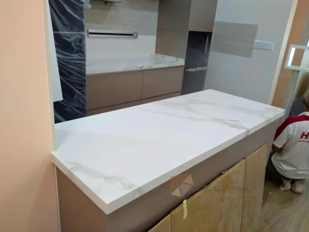 Calacatta Royal Moca Porcelain Slab (5).webp