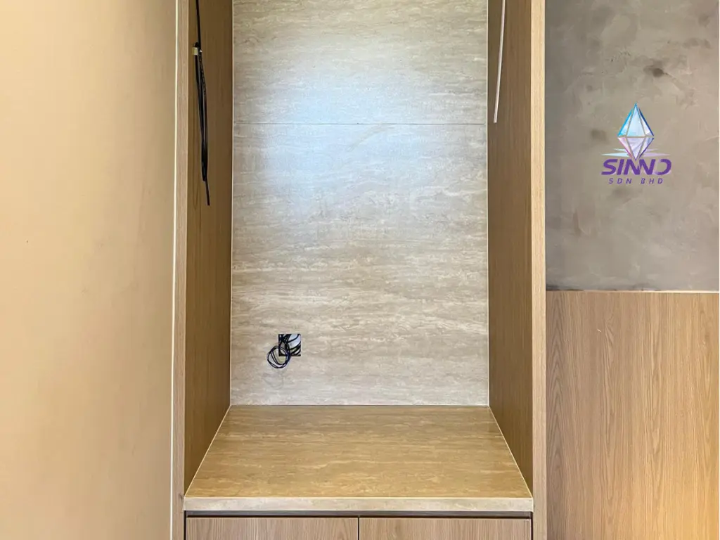 moca-compact-travertine-grey-1.webp