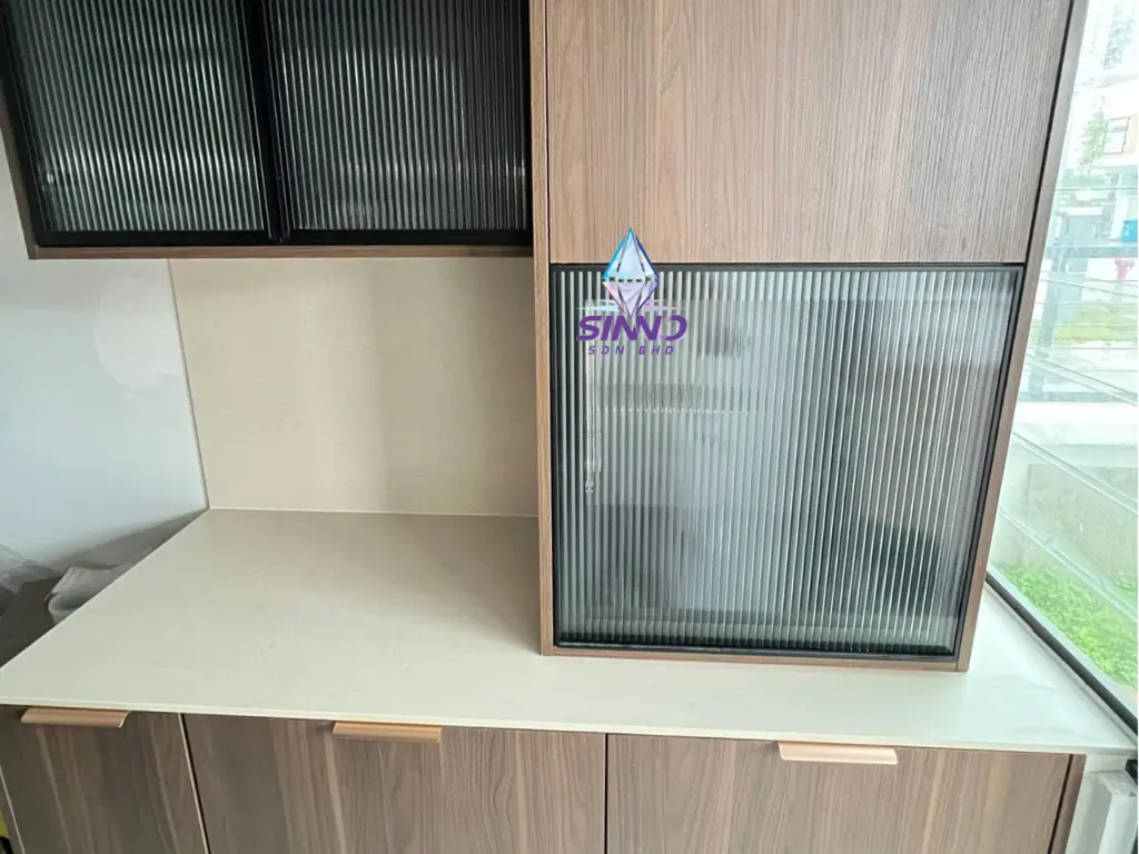 moca-compact-beige-limestone-3.webp