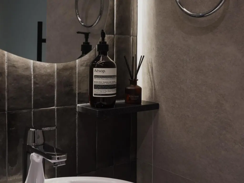 Night Tebas 18 (2).webp