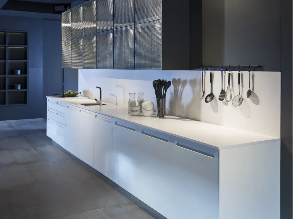 White Storm (3).webp