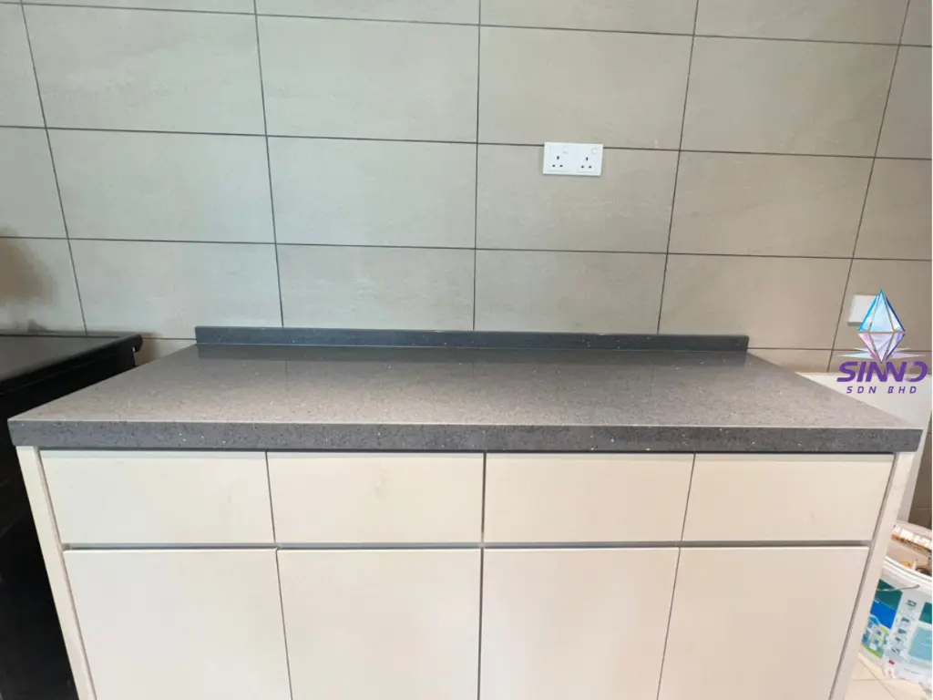 Dark Grey Mirror (2).webp