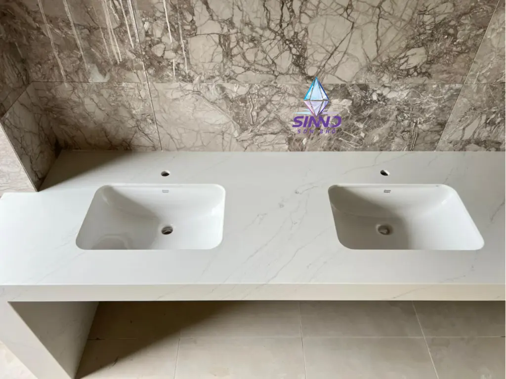 Velaria White (3).webp