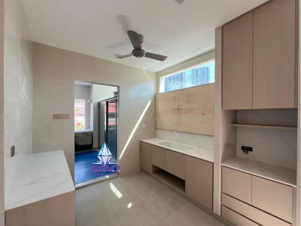 Calacatta Paris.webp