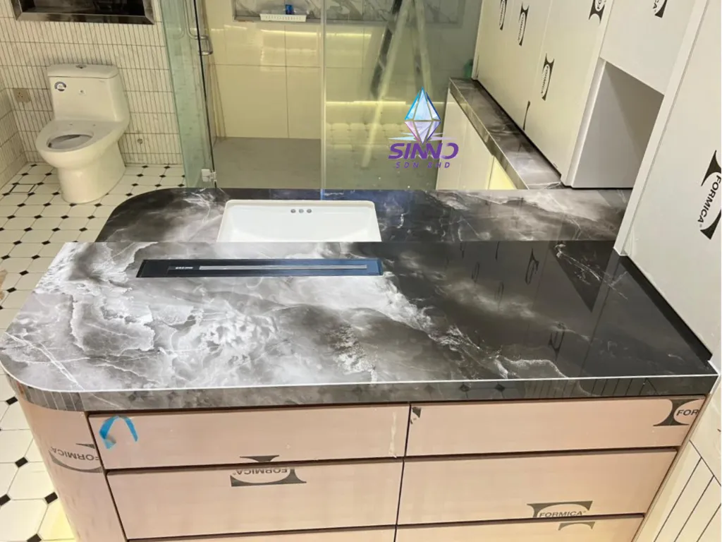 Nebula Black (7).webp