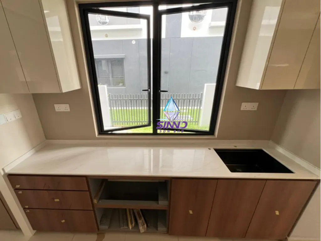 Velaria White (2).webp