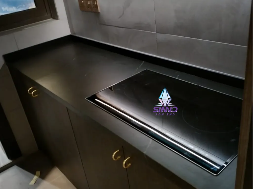 Ink & White (3).webp