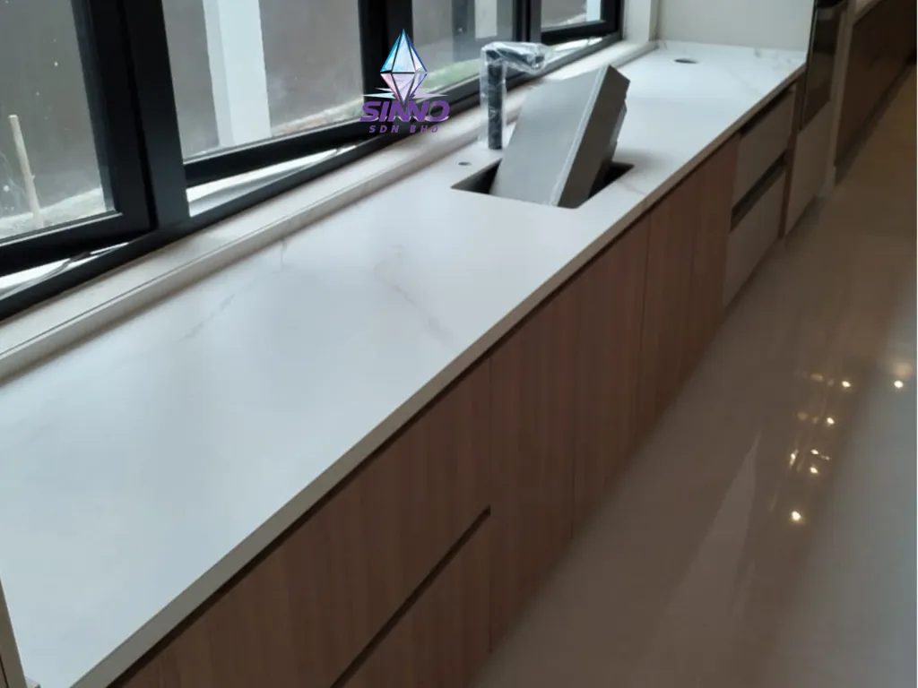 Calacatta Royal.webp