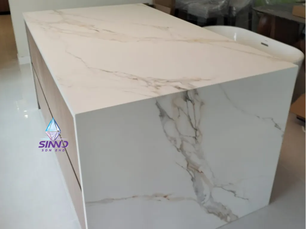 Calacatta Royal (2).webp