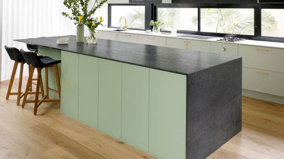 Black Tempal 5810 (6)