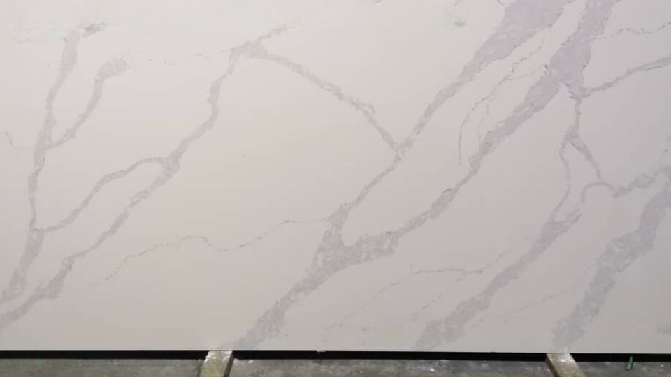 Fabricator White (SF)