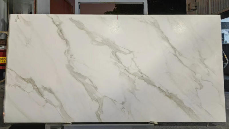 [PSR12-319M-SF] Calacatta White (SF)