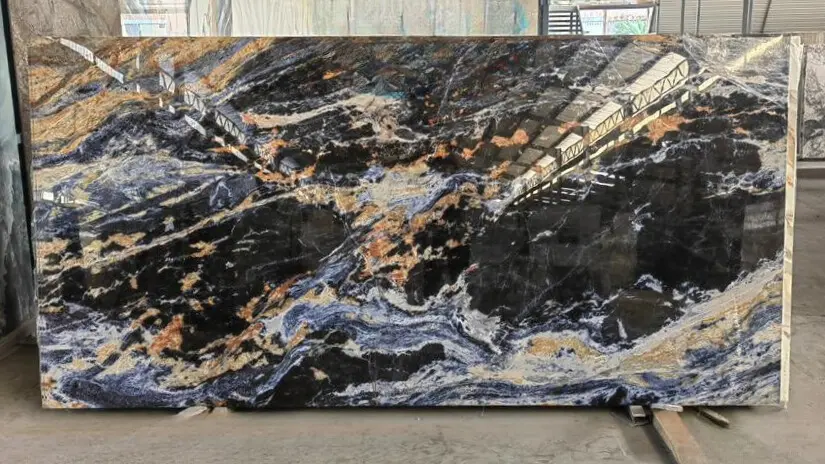 Sky Obsidian (SF)