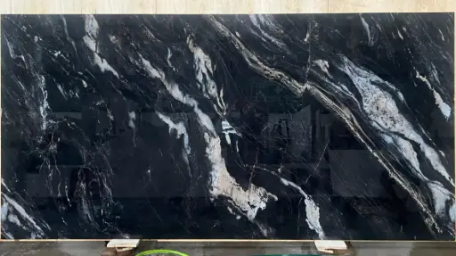 Black Wave (SF)